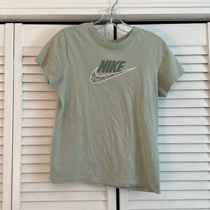 Green Nike tee